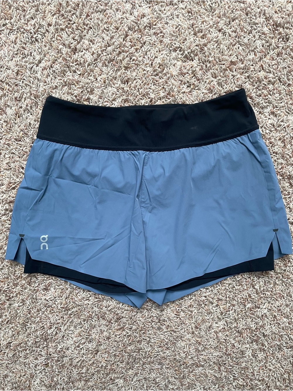 On Cloud Running Lightweight Blue Black Shorts Built In Spandex Women Size M Gym